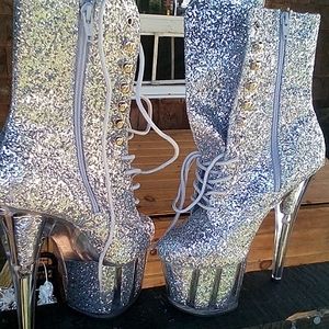 7inch Platforms_never worn_ BRANS NEW